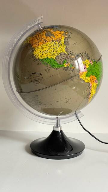 Illuminated terrestrial globe made in italy