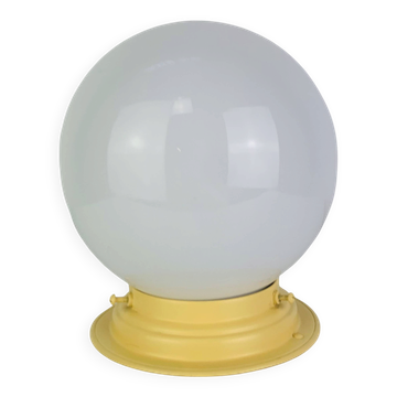 Applique, plafonnier Art déco globe en opaline et socle jaune