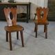 Paire de chaises brutalistes en orme massif par Aranjou 1960’s