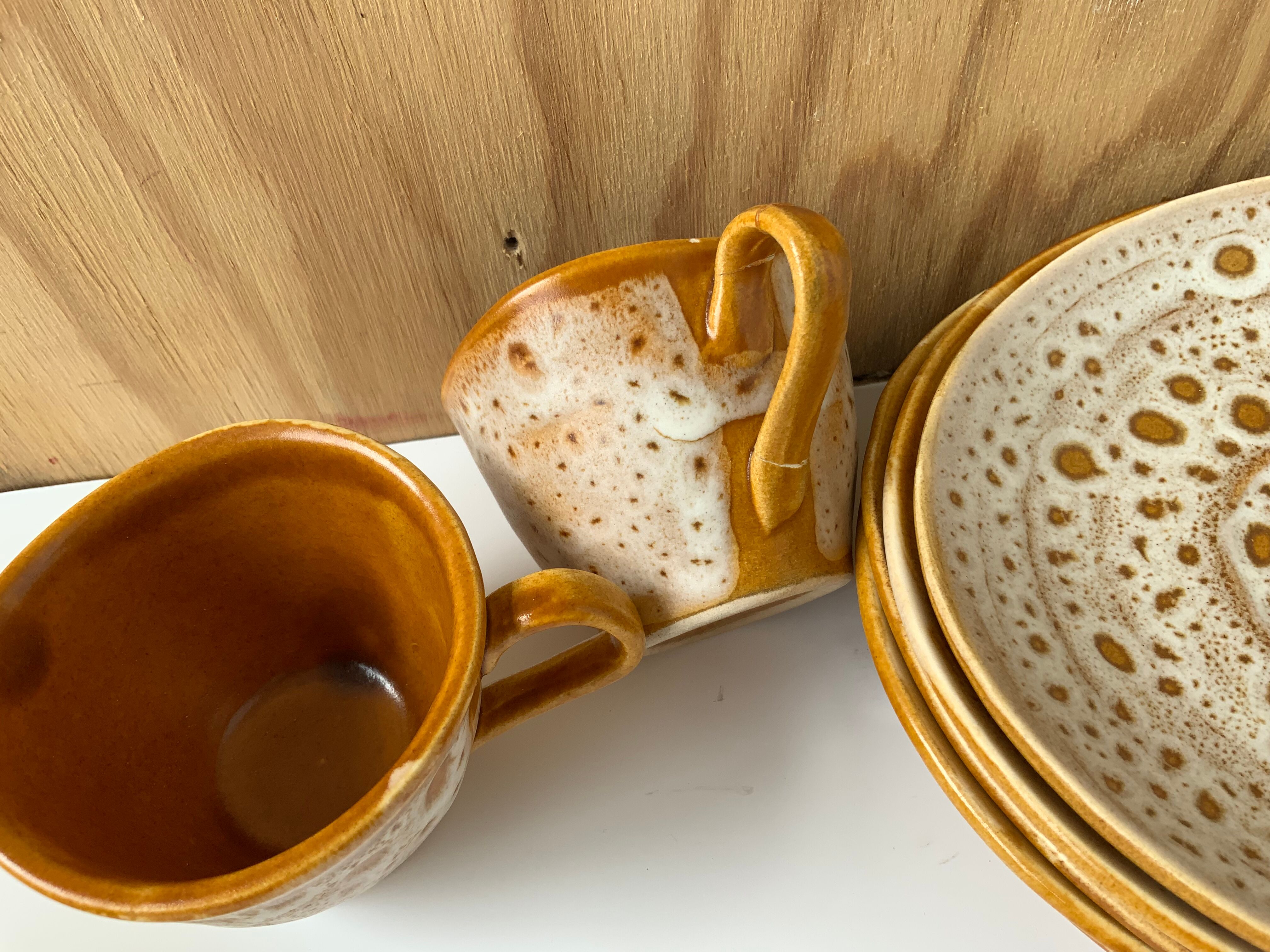 Fawn model coffee cups