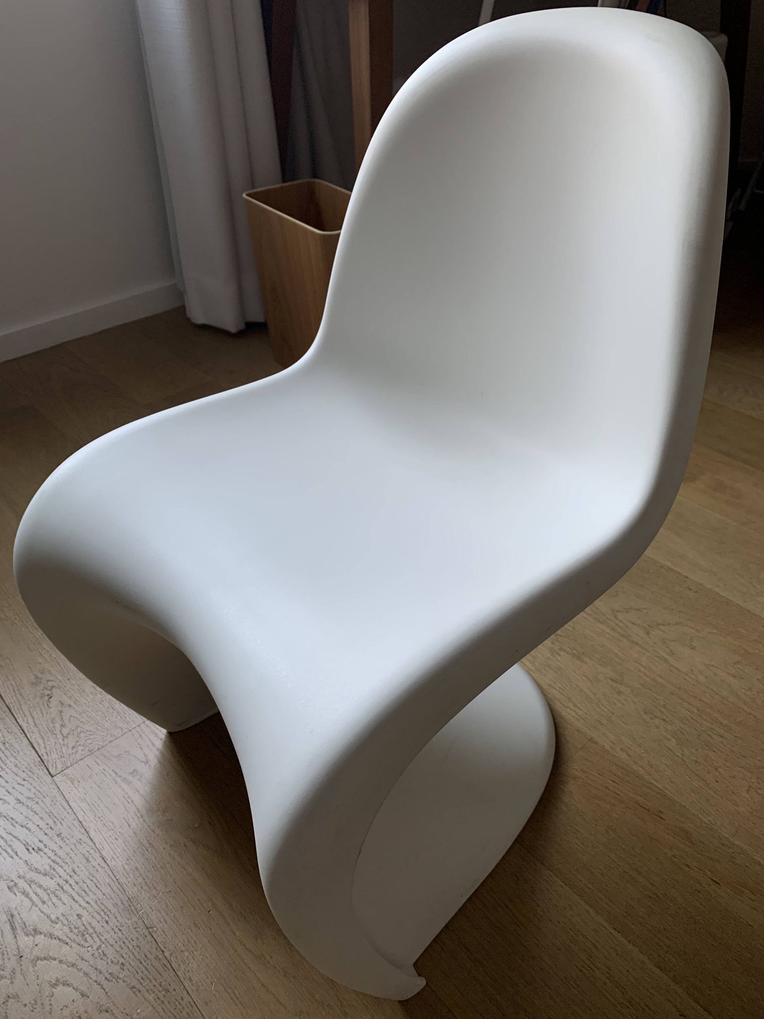 Chaise Panton Junior couleur blanche