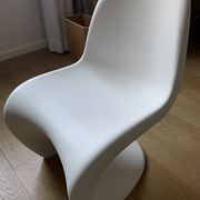 Chaise Panton Junior couleur blanche