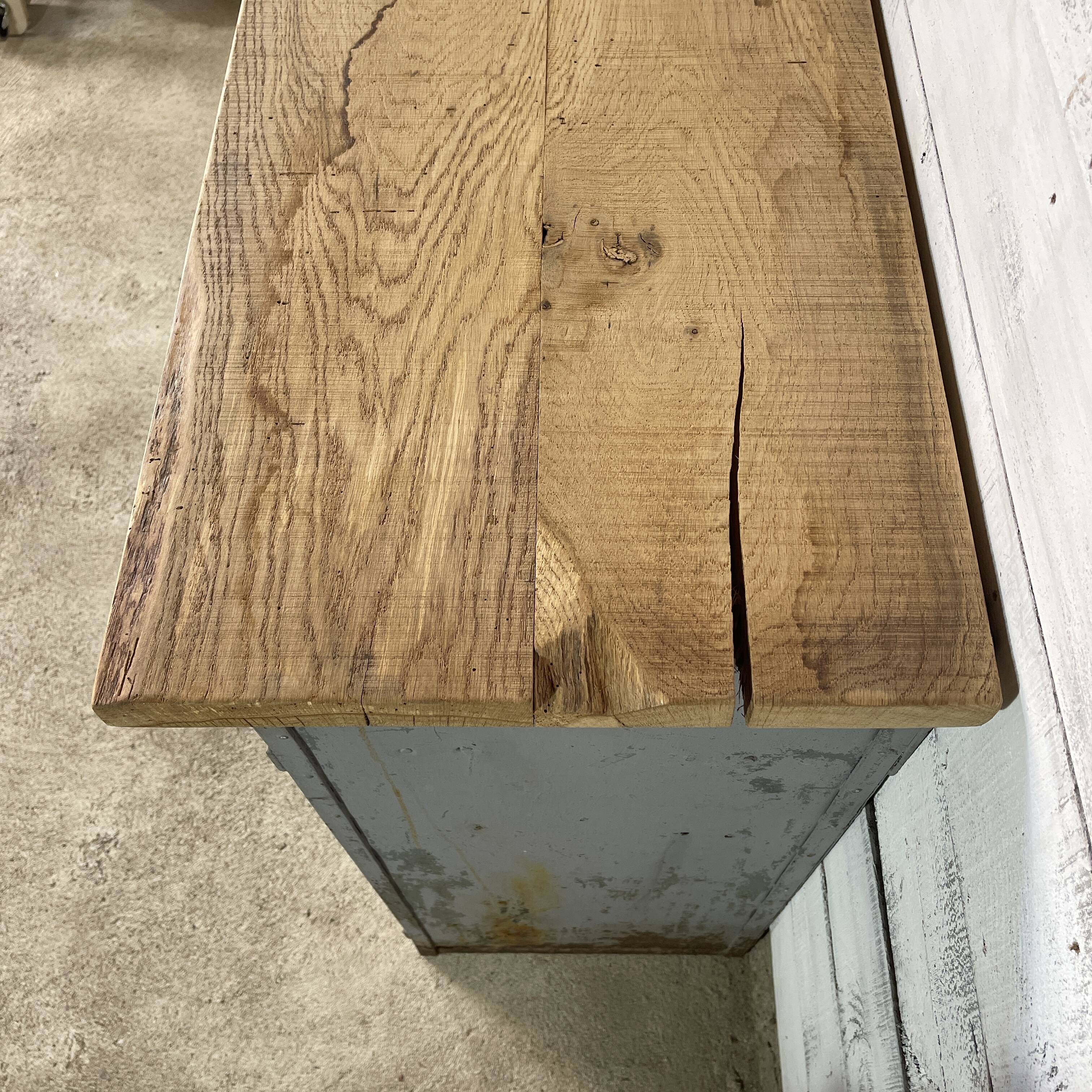 Buffet cloakroom 3 doors