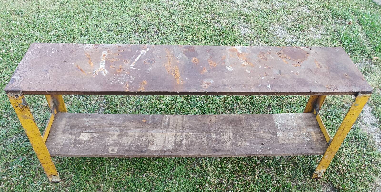 Metal industrial workbench