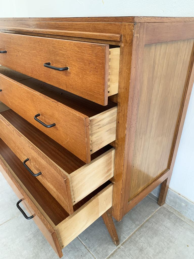 Vintage wooden chest of drawers