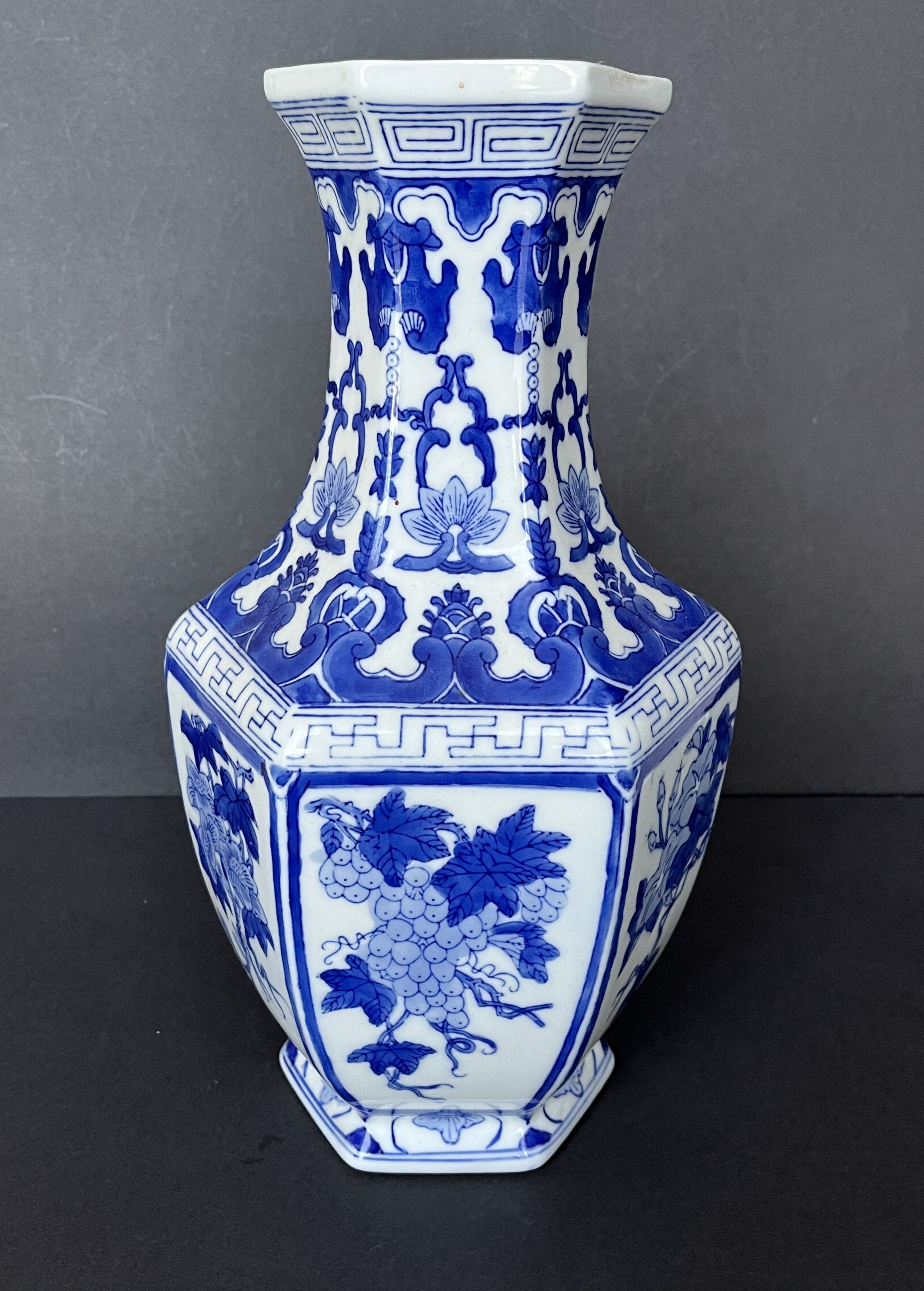 Chinese porcelain vase