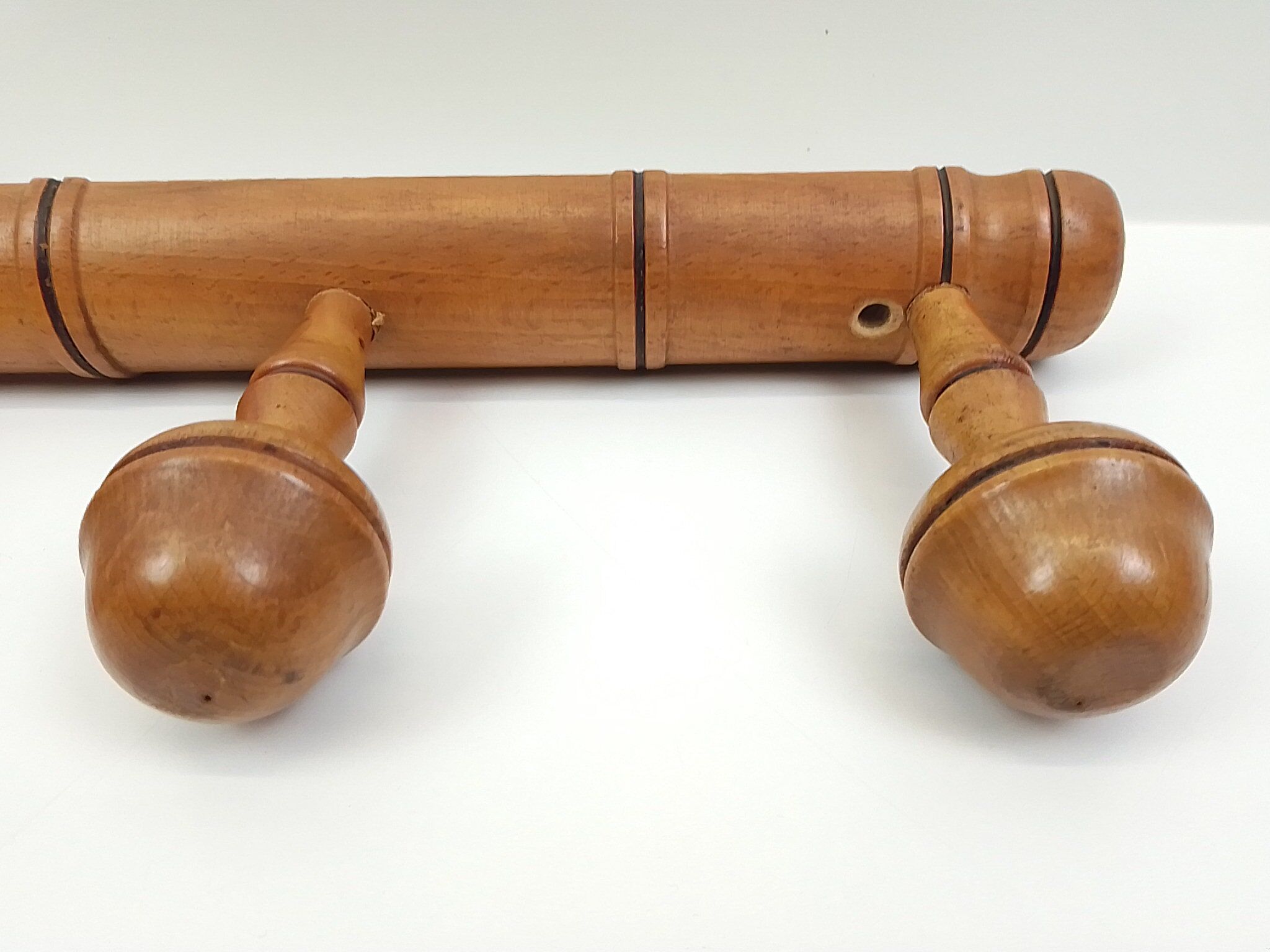 Hook 3 wooden hooks 35 cm