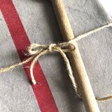 Old cloth in pure washed linen tinted in dove gray