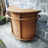 Rattan bar