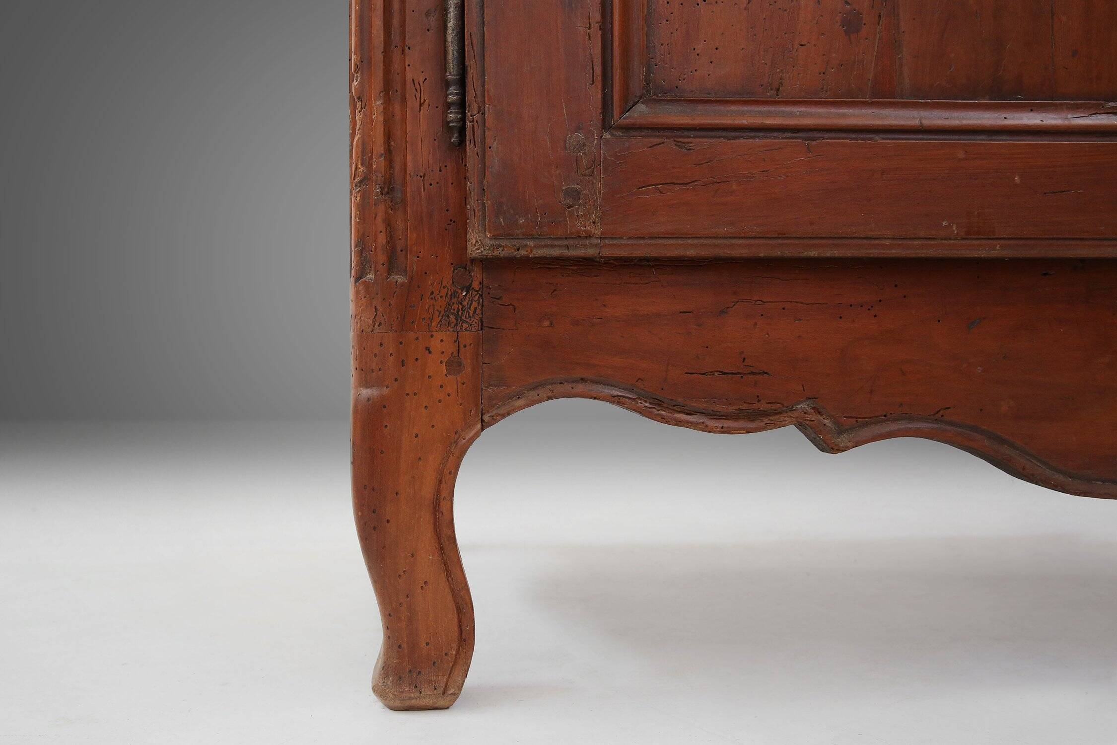 Cabinet provençal français du 19ème siècle, vers 1820