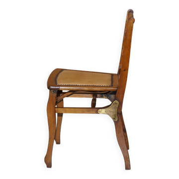 Rare military folding chair circa 1890 in solid fruitwood with brass fittings.