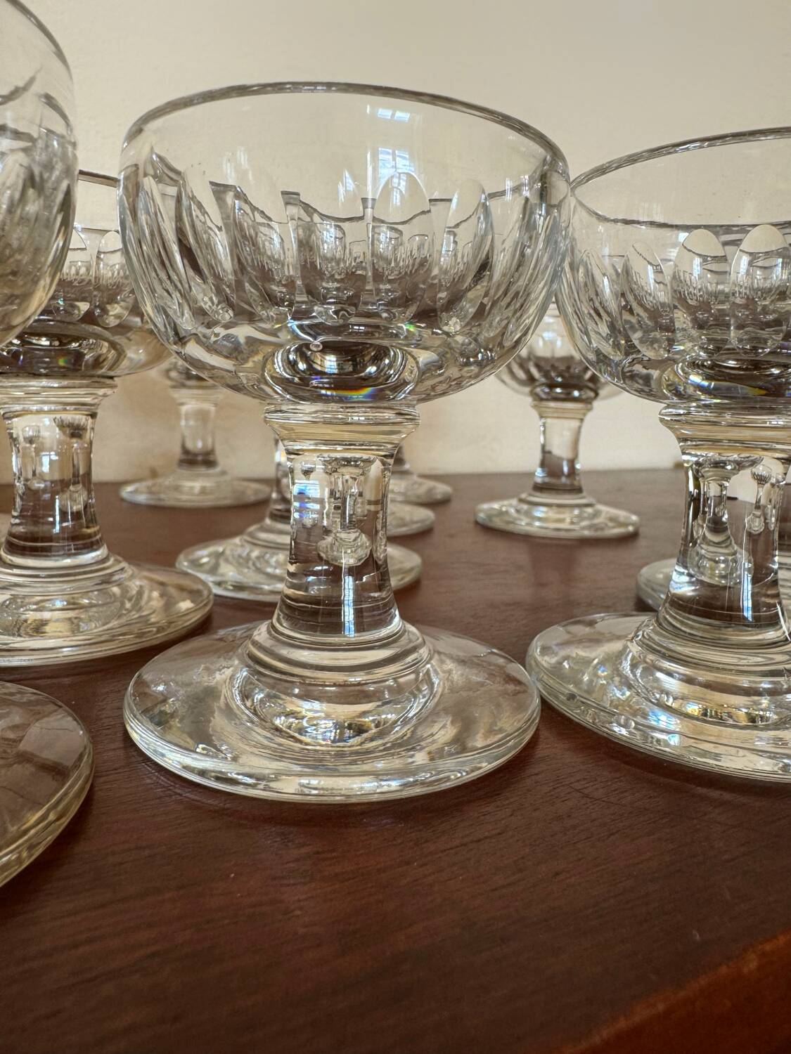 Antique crystal stemmed glasses (X12)