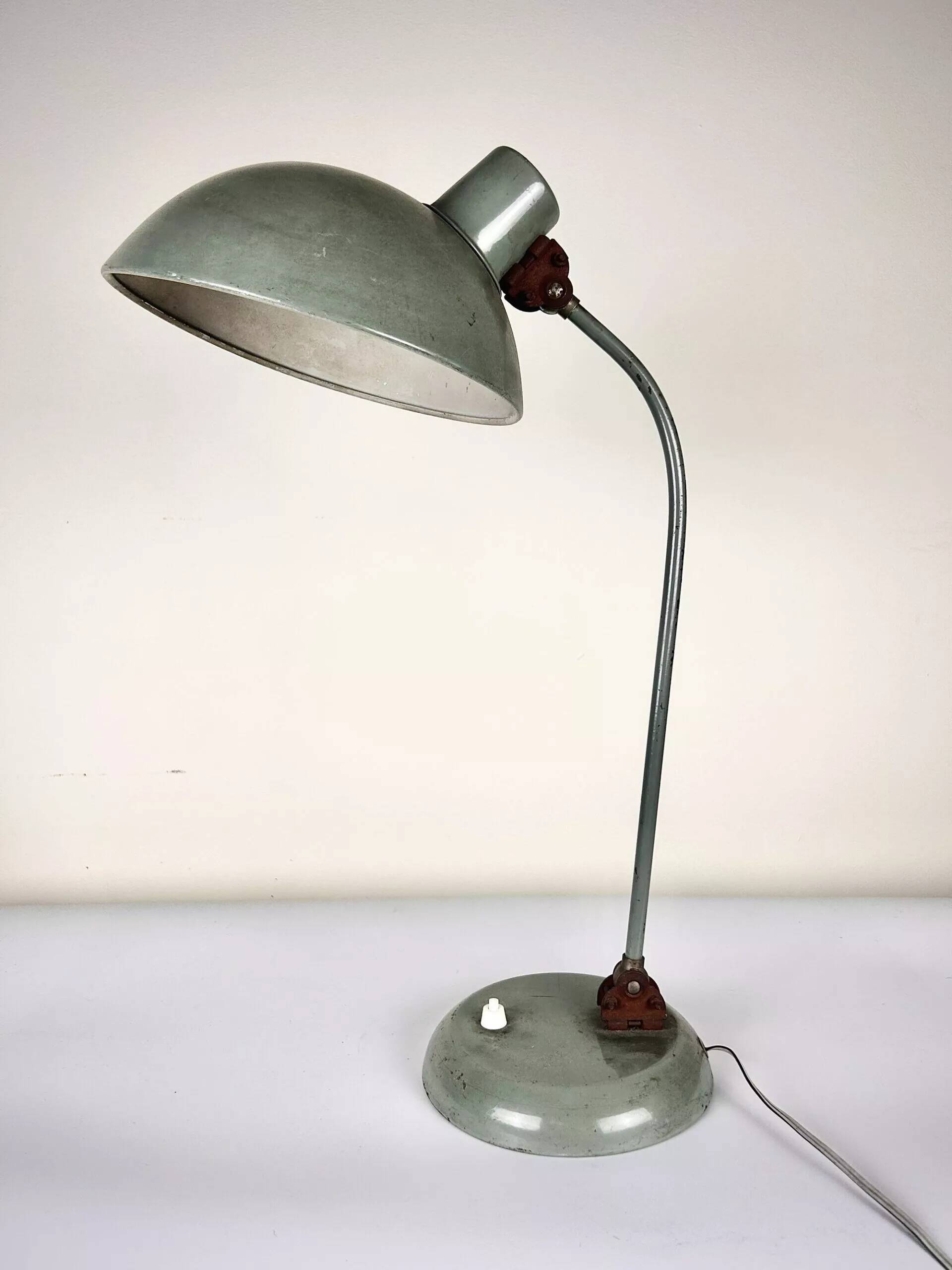 Vintage industrial lamp – green metal