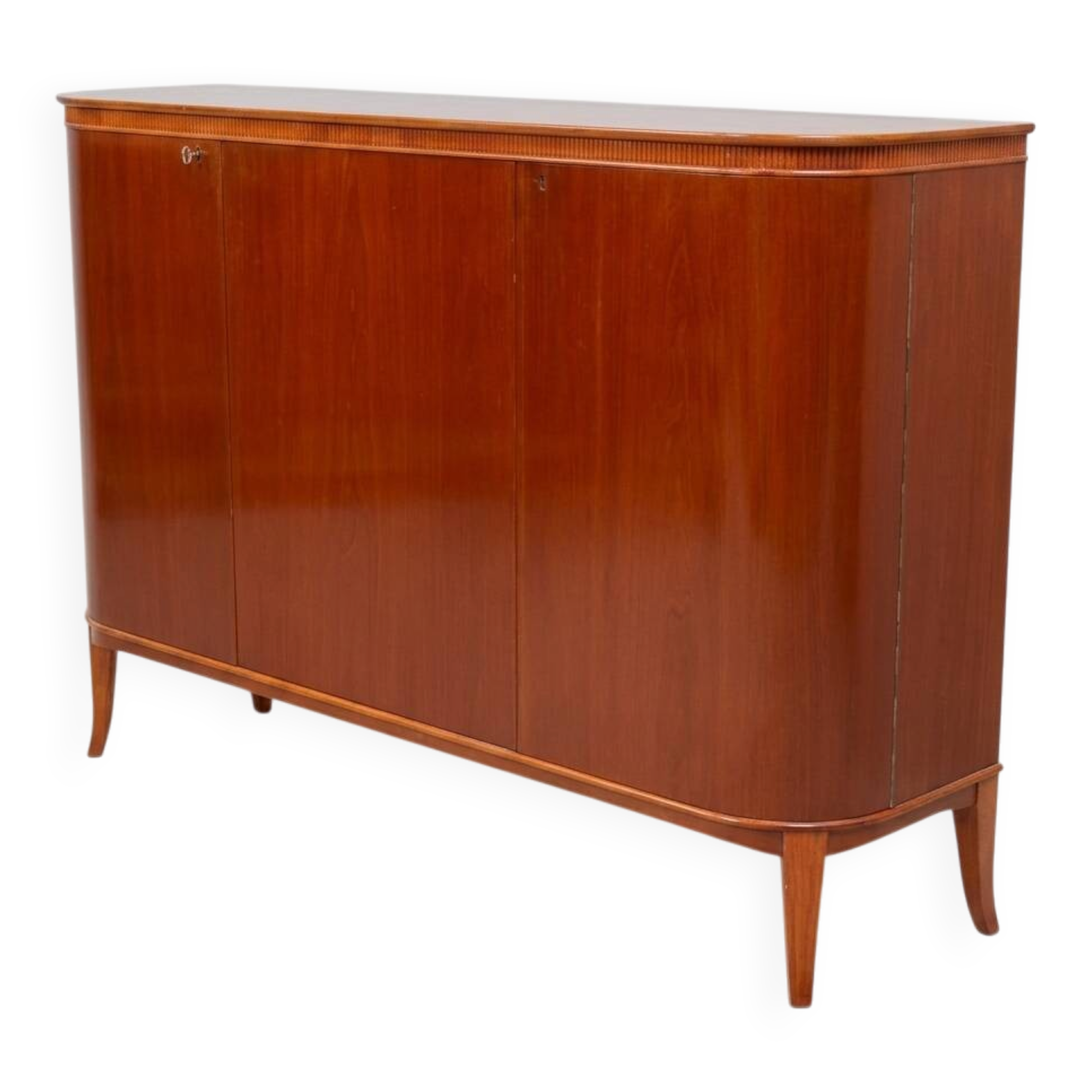 Vintage "Swedish Modern" buffet in mahogany from the 1940s.