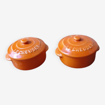Le Creuset salt and pepper shakers
