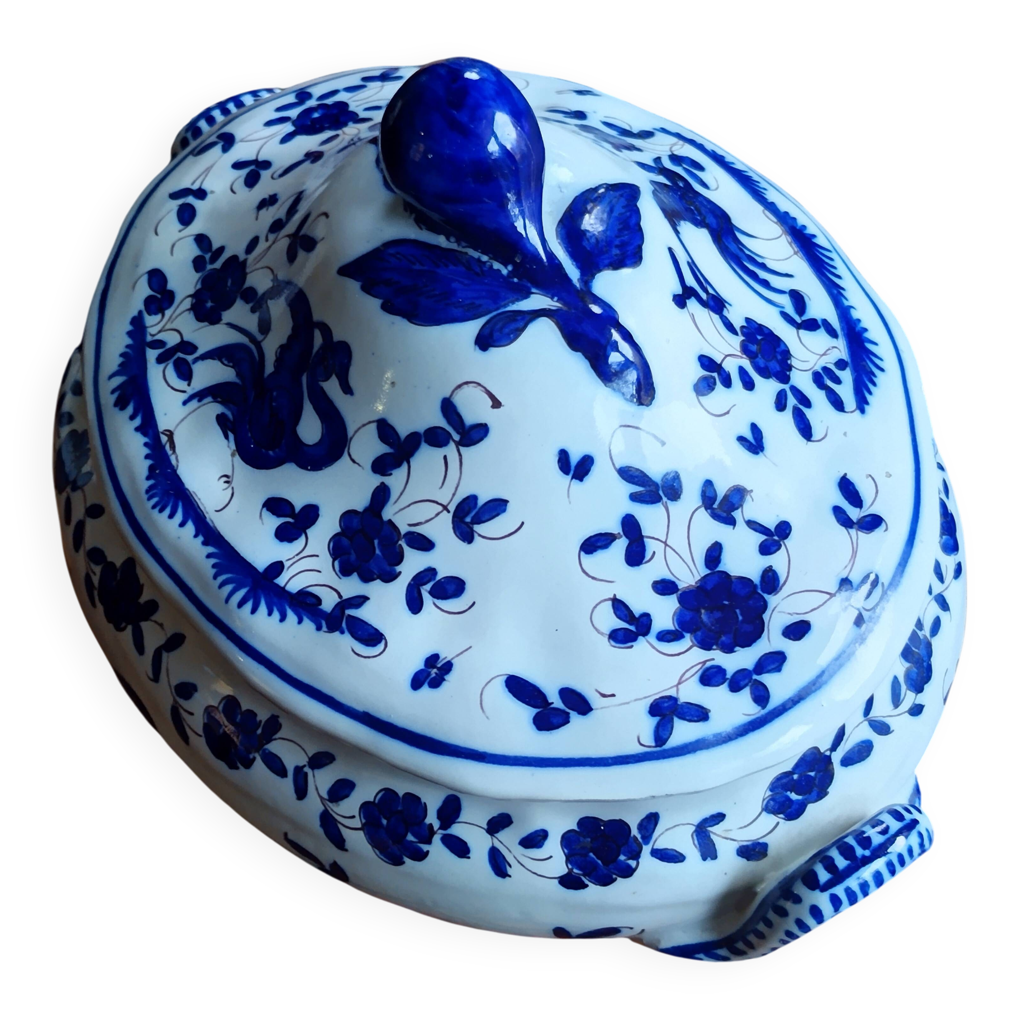 Antique earthenware vegetable dish from Matres Tolosane, attributed to Ribet and Bonnassies