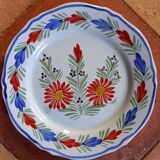 HB Quimper plate with floral decoration