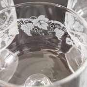 Set of 6 wine glasses on feet decoration grapes and vine shoot