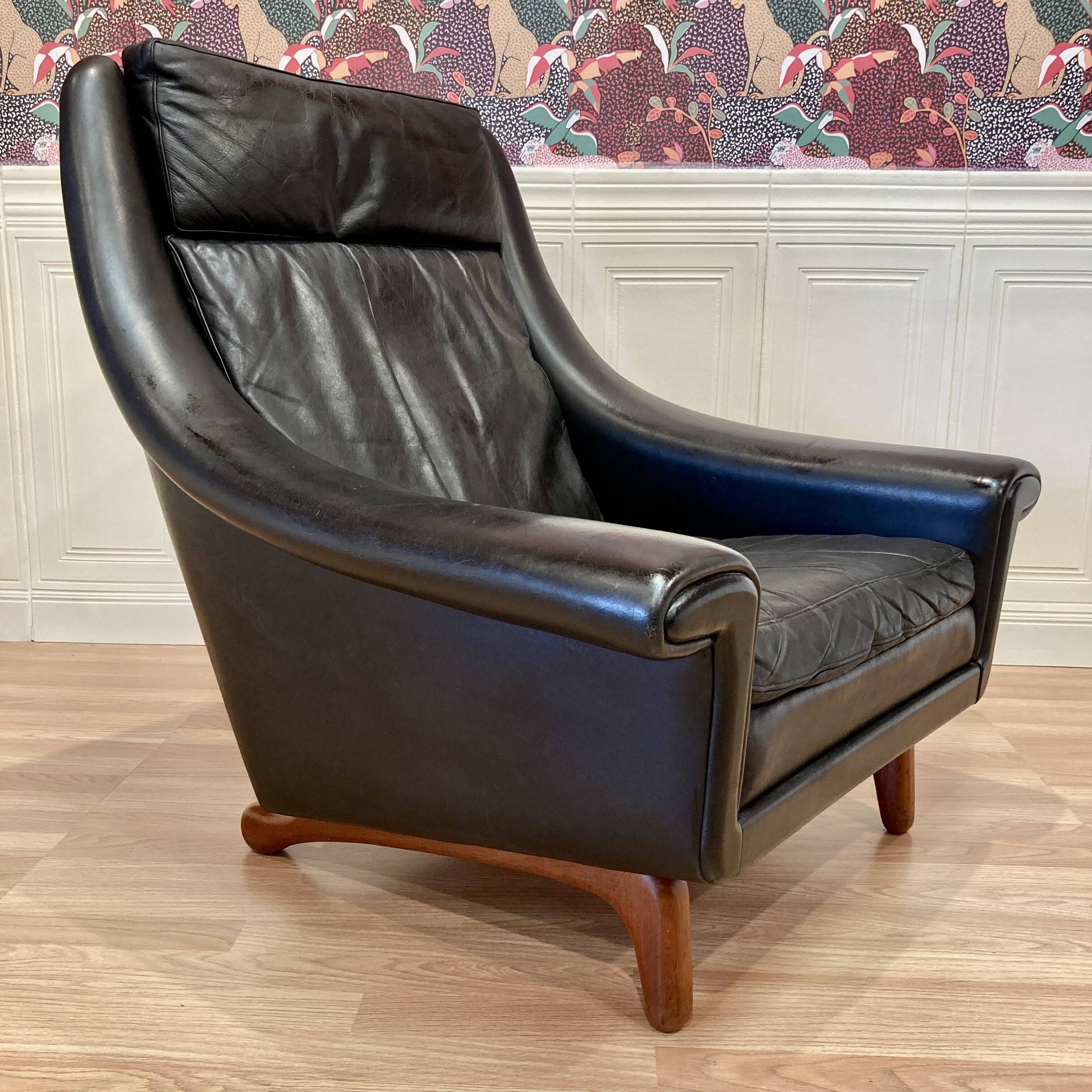 Fauteuil design scandinave Aage Christiansen cuir noir 1950.