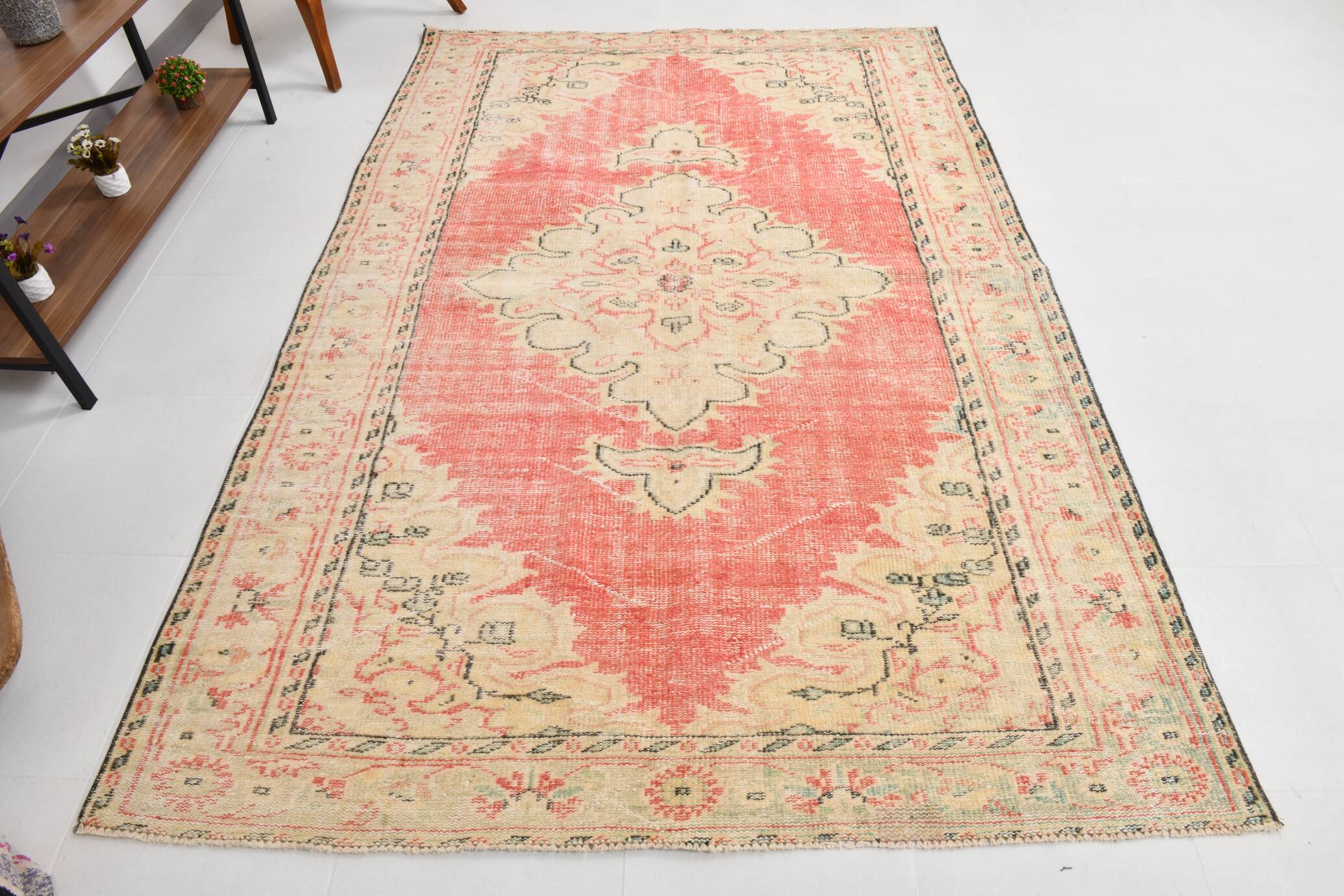 5x8 Red & Cream Turkish Rug 172x256Cm SK 21933
