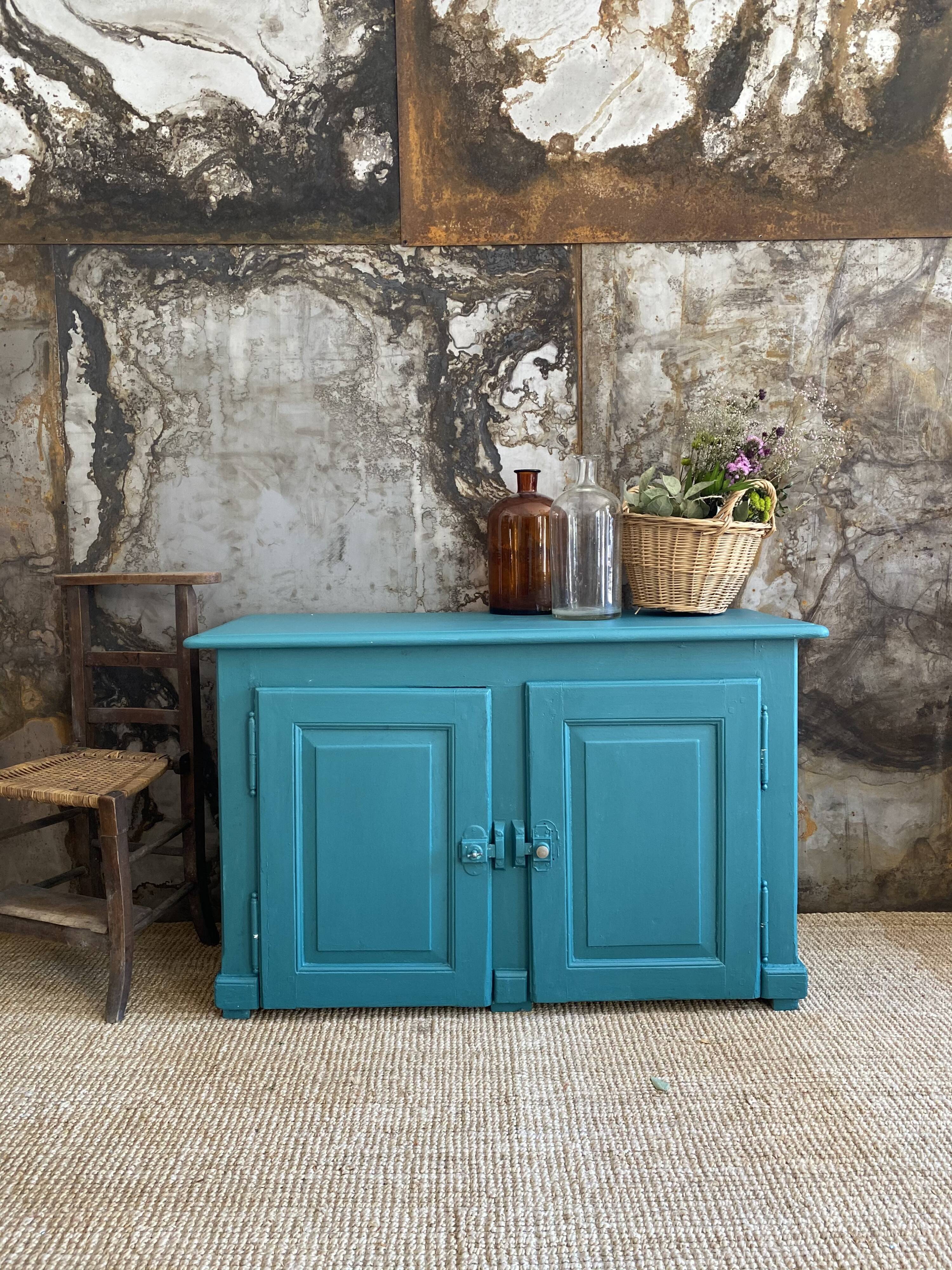 Old tropic blue buffet