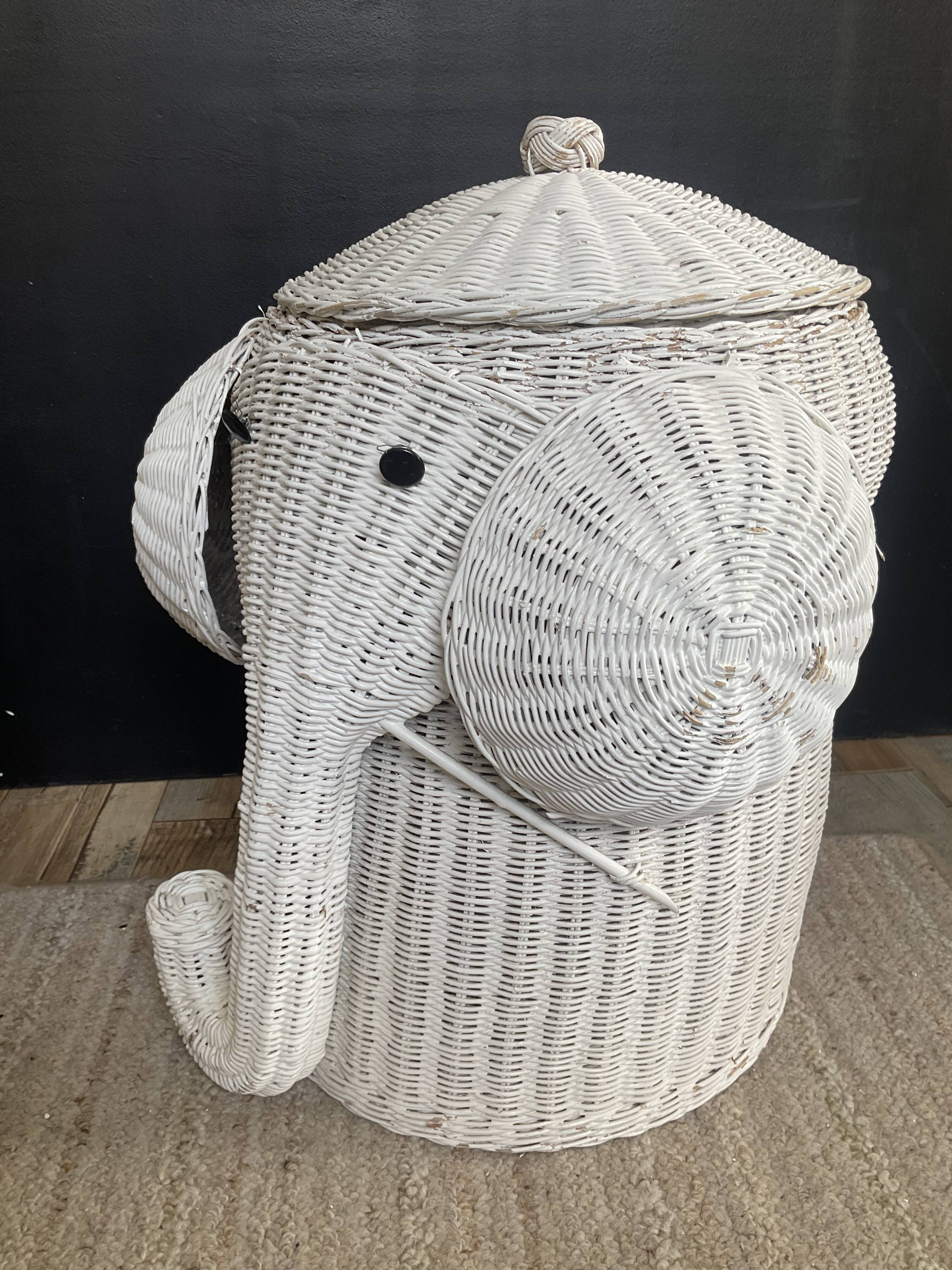 Vintage elephant laundry basket in rattan and wicker
