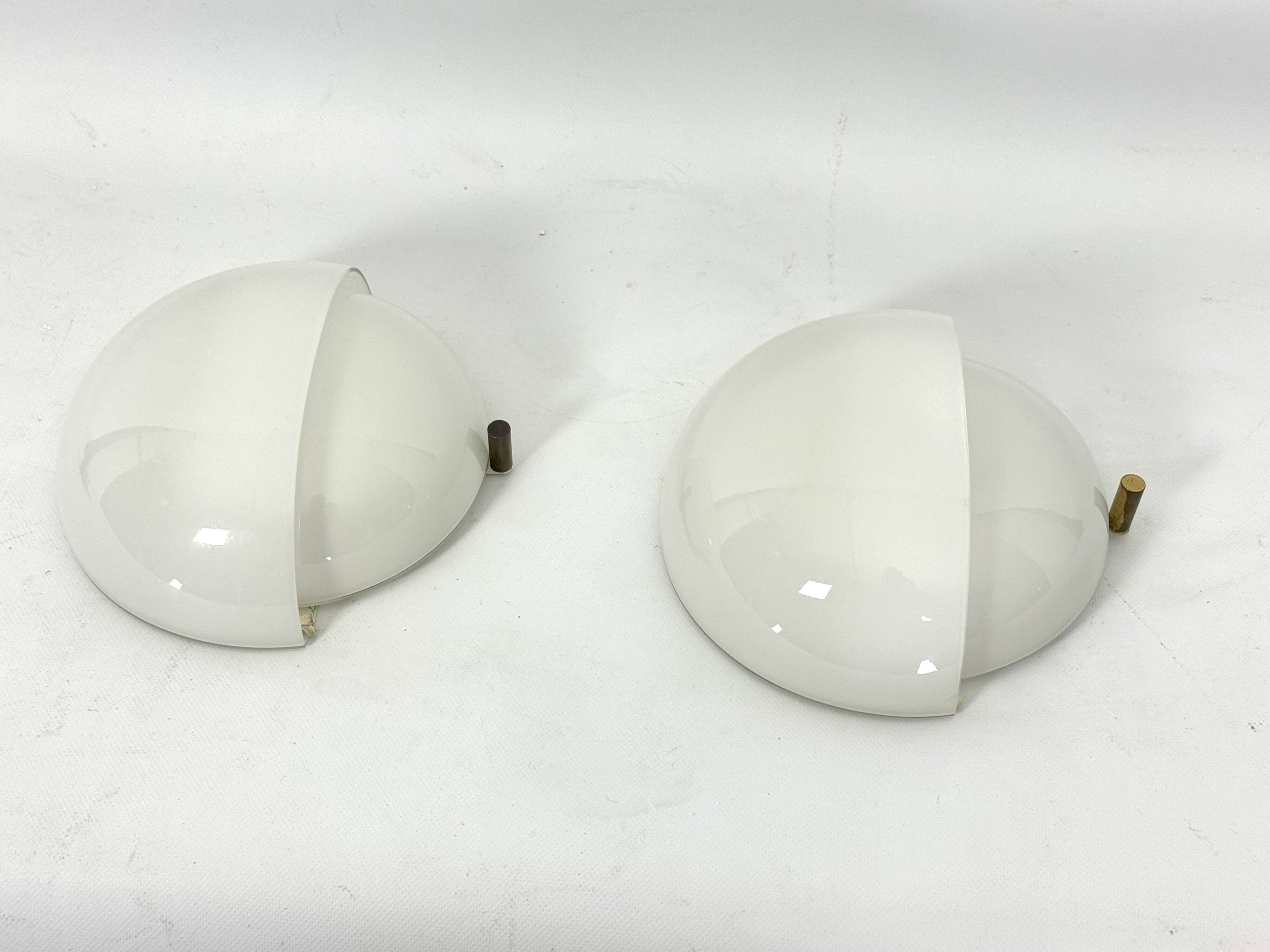 Rare Set of two Glass and brass Mania sconces by Vico Magistretti for Artemide. Italy 1960s