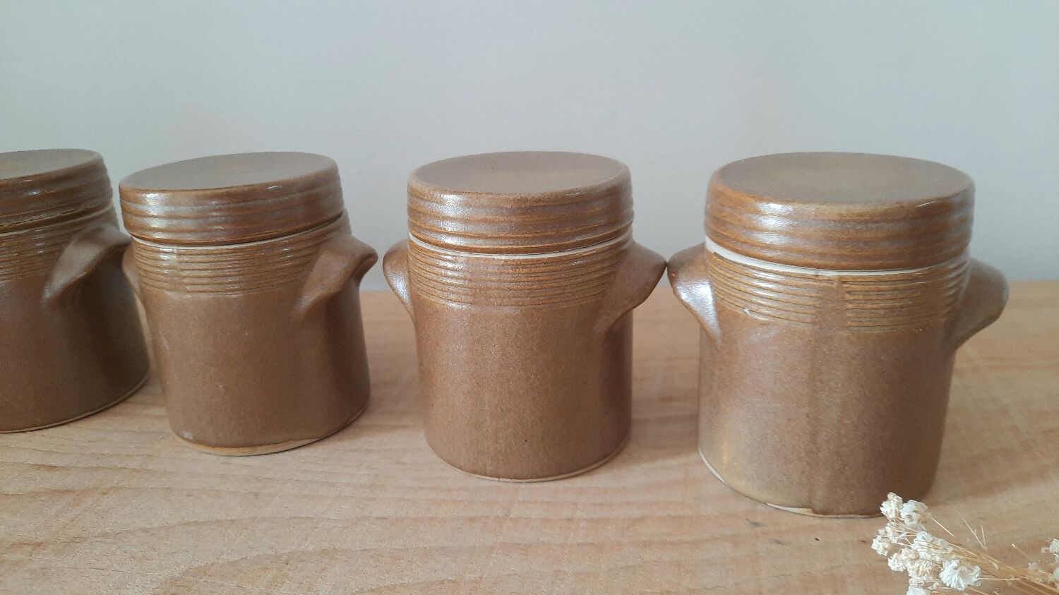 Sandstone pots
