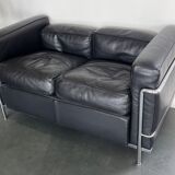 LC2 Le Corbusier sofa