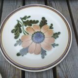 Lot of 4 mismatched plates herbarium vegetable decoration