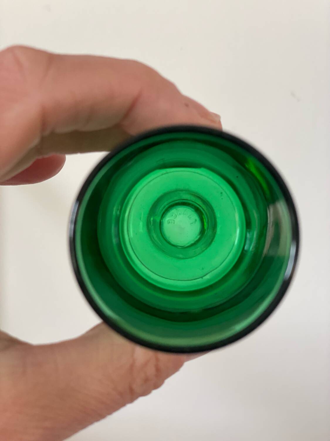 8 verres à pied Luminarc France années 70 verts bicolores