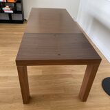 Extendable walnut table