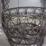 Iron egg basket