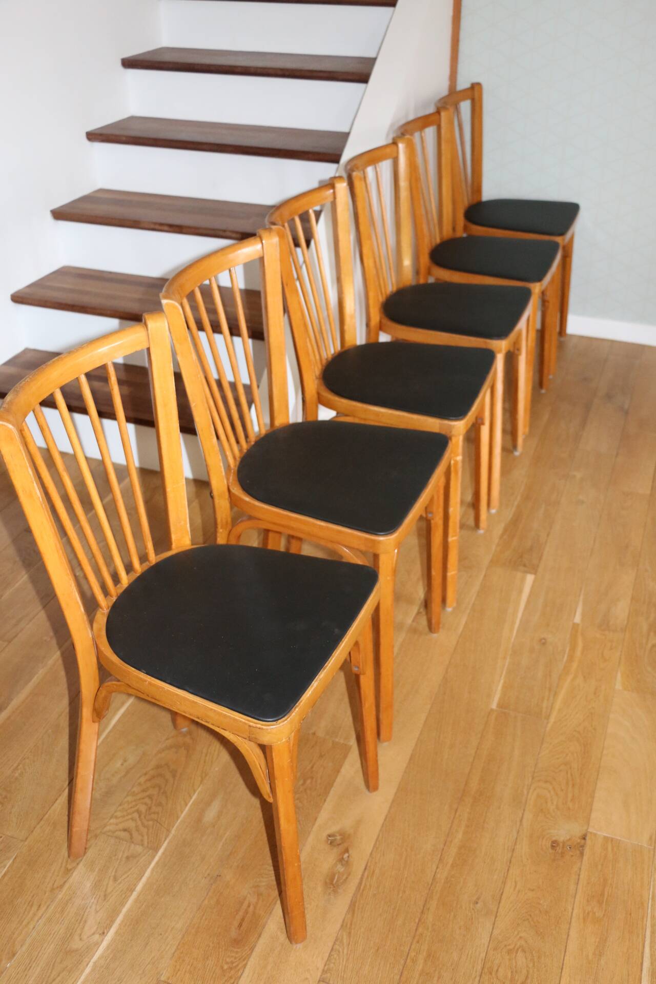 6 chaises BAUMANN N°12 skaï noir hêtre clair