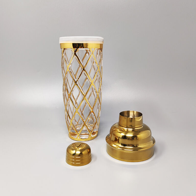 2000s cocktail shaker with 4 glasses by Altuzarra. Made in Usa
