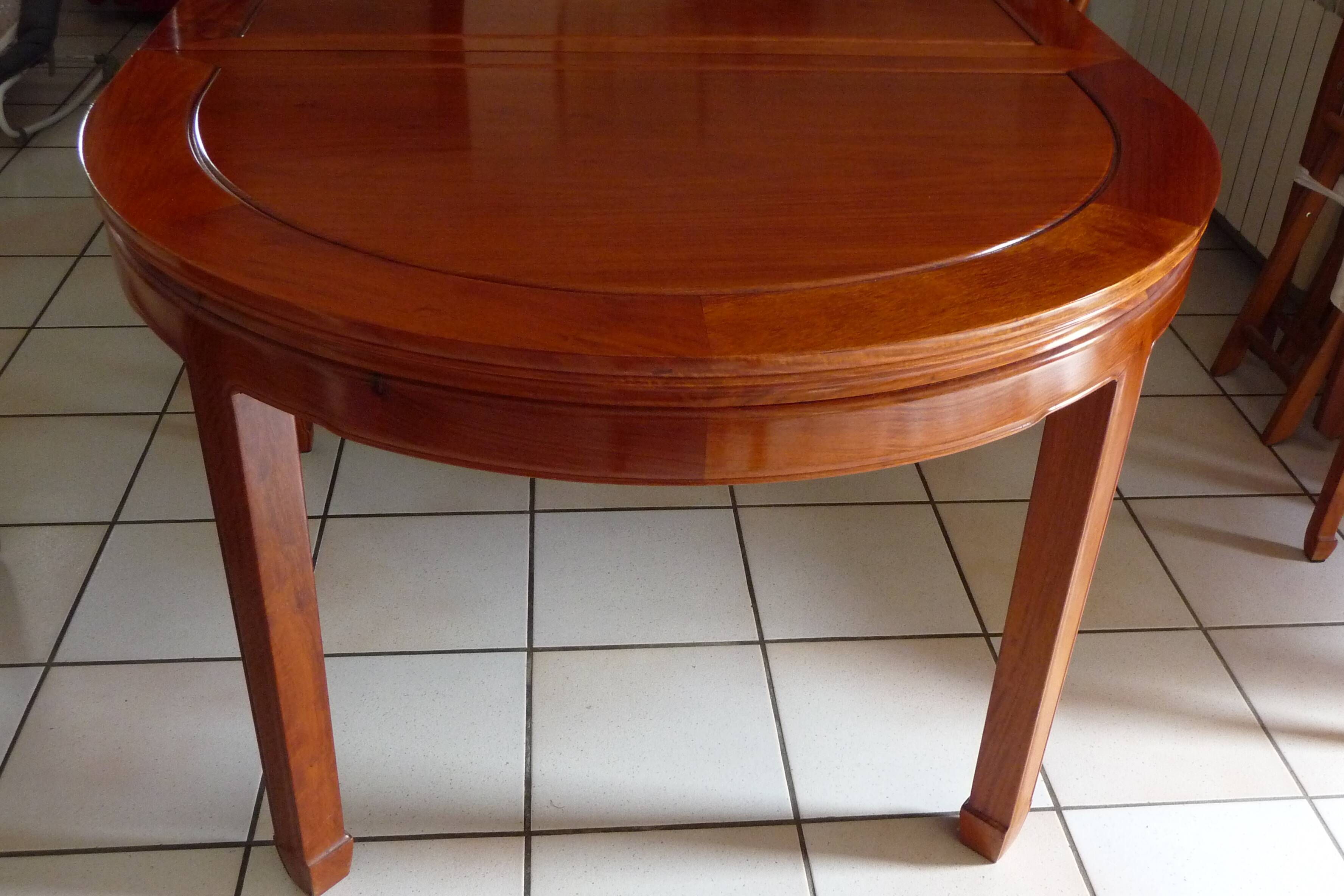 Dining table and 6 chairs