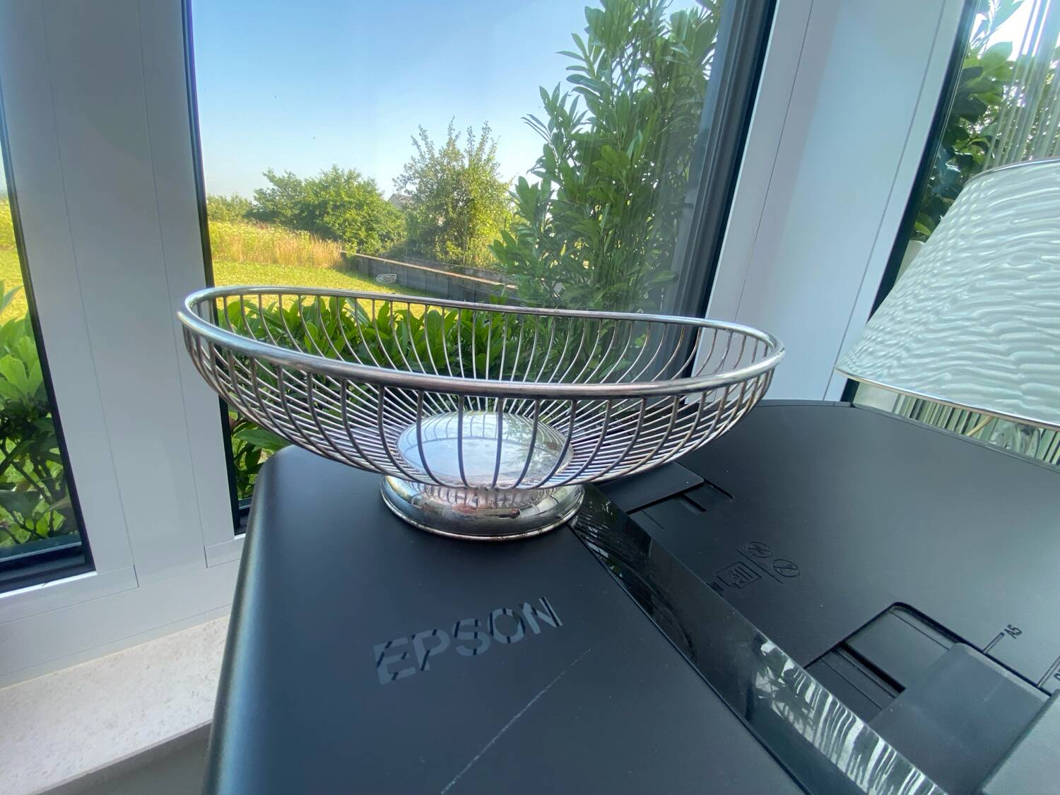 Vintage basket from De Uberti Italy in silver metal