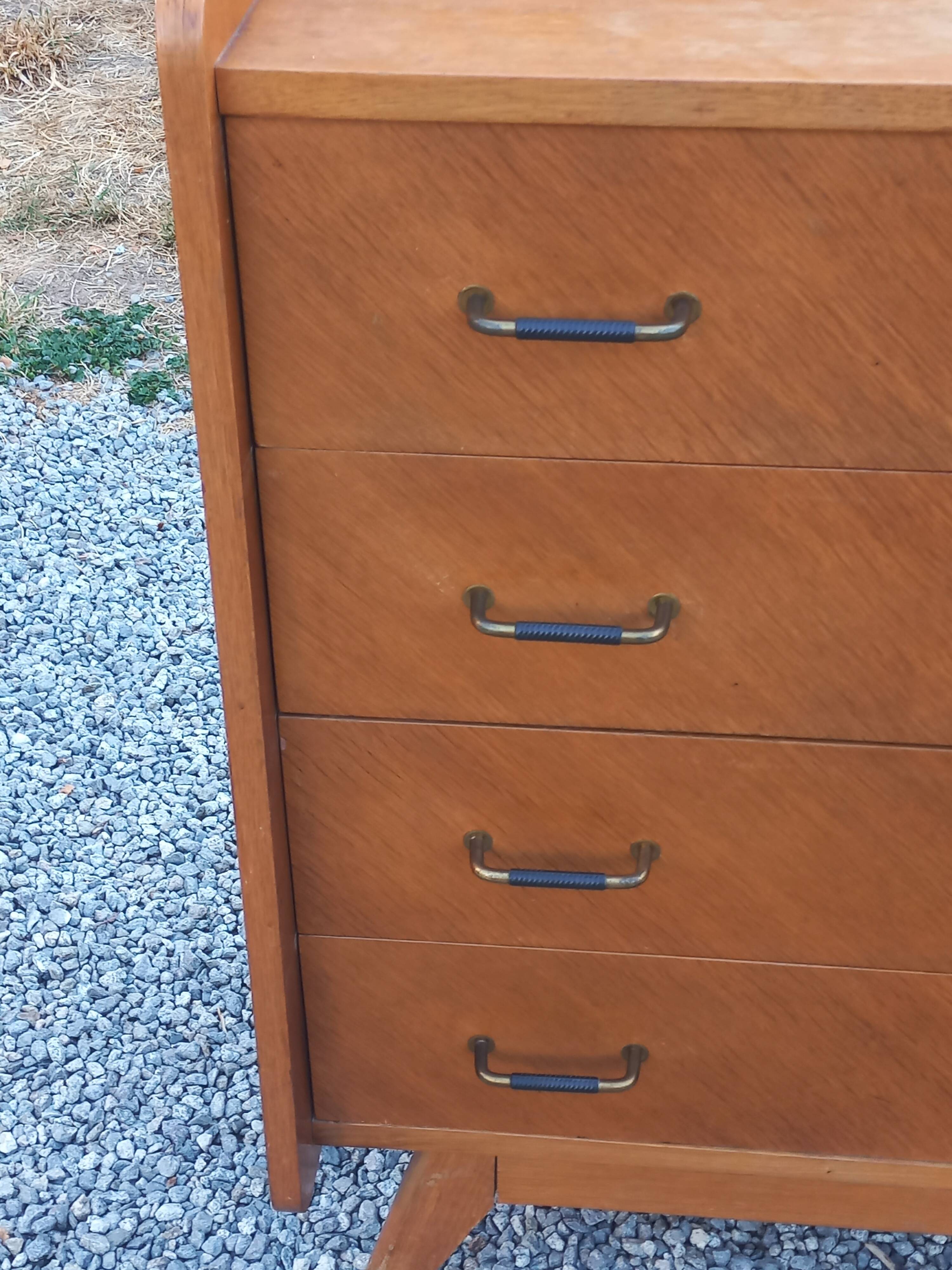 Commode vintage en chêne blond pieds compas 4 tiroirs 1950