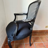 Cabriolet armchair