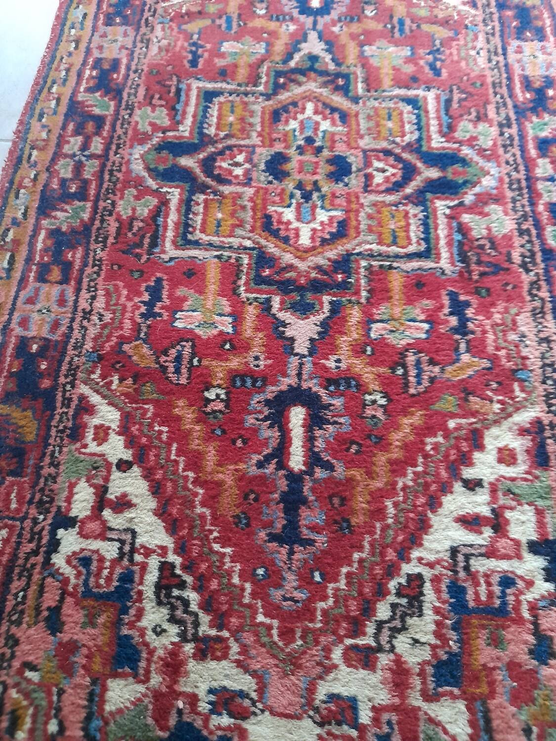 Hand-knotted Persian rug 140 x 72 cm