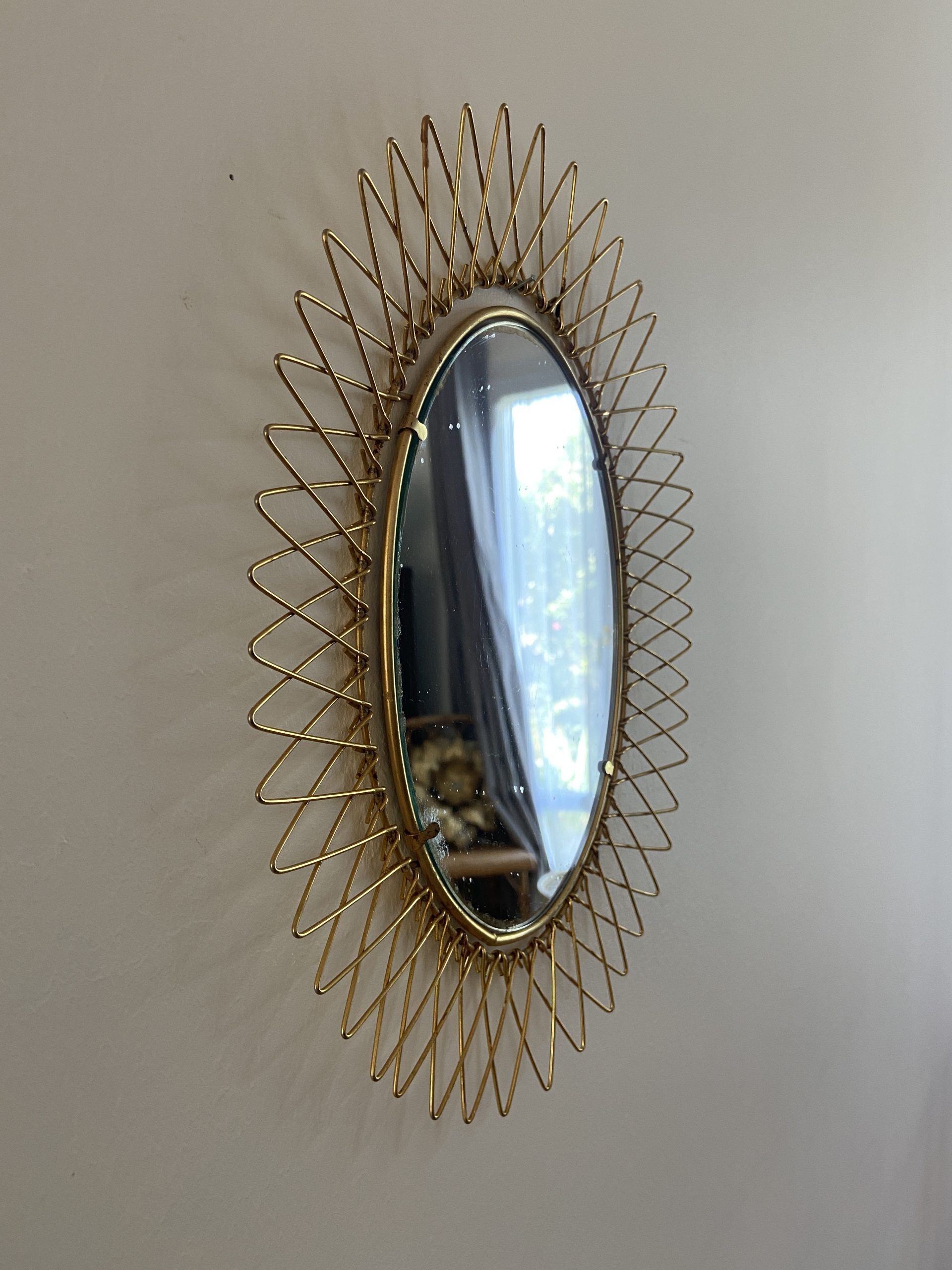 Retractable golden sun mirror 50s