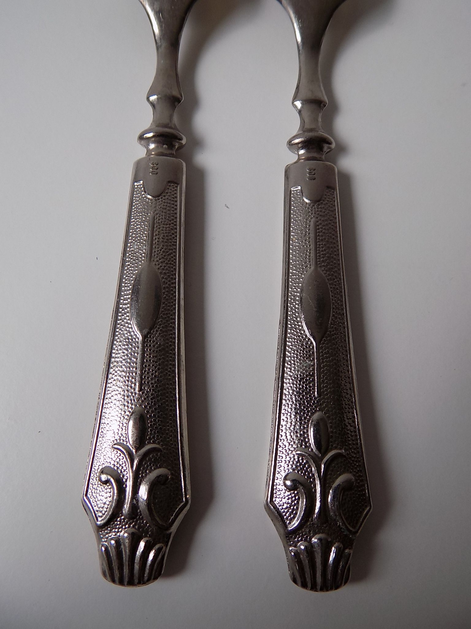 2 teaspoons silver metal
