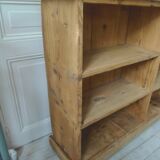 Vintage craft furniture on casters in pitch pine, 6 lockers.