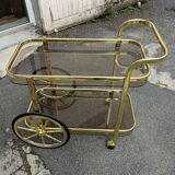 Serving table of the 70