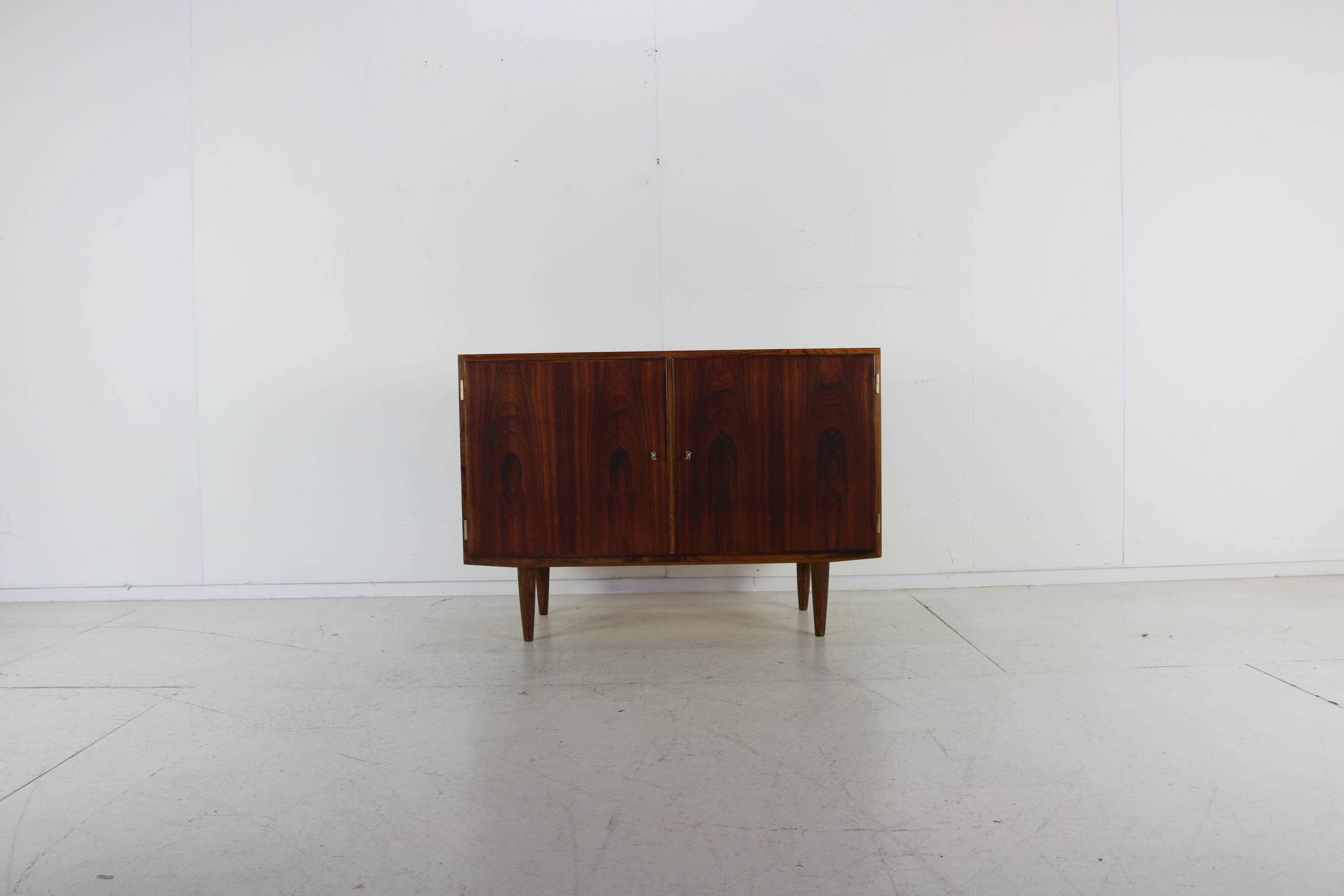 Rosewood cabinet by Poul Hundevad