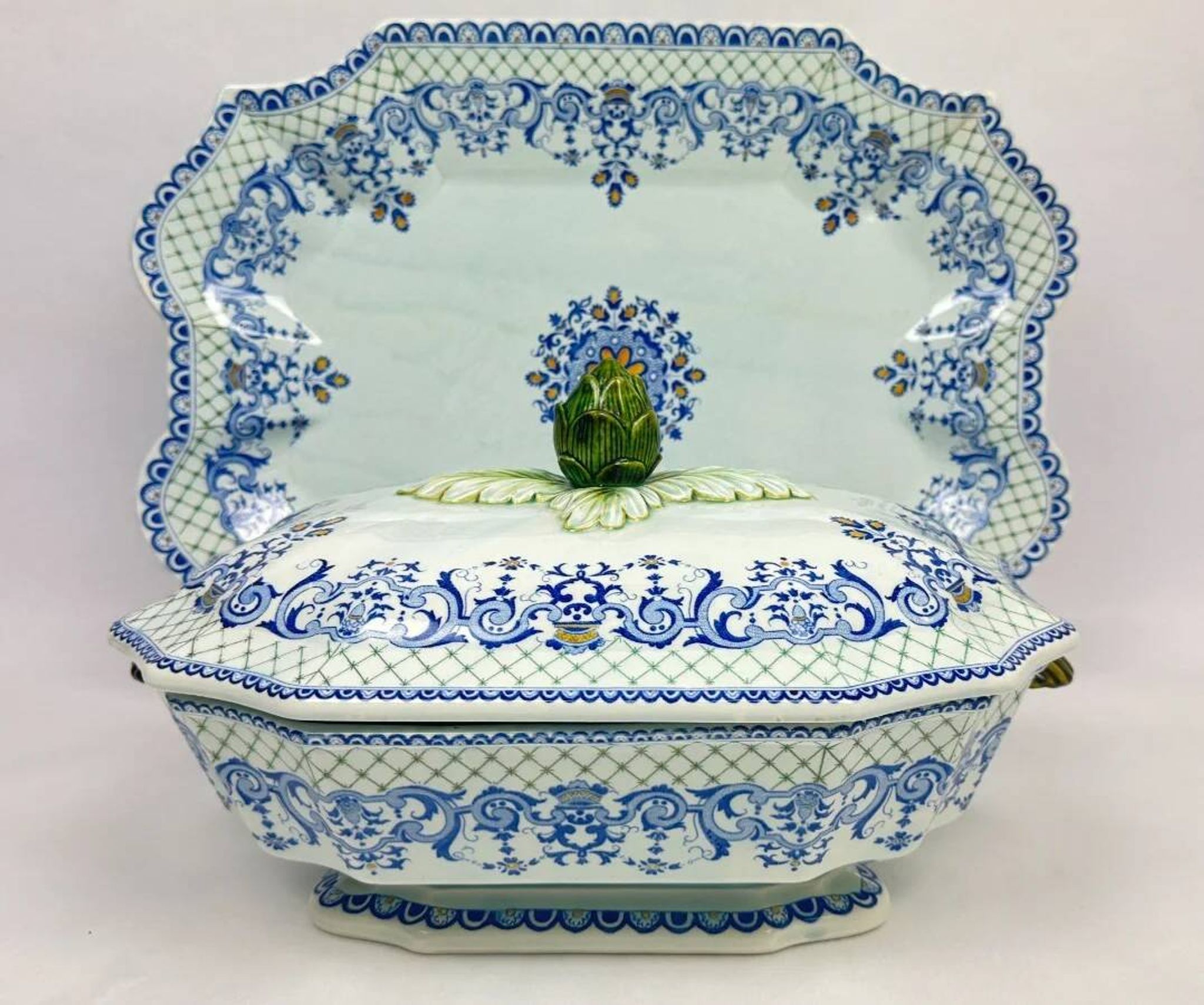 Gien, vegetable dish, soup tureen and its lid in fine earthenware, Rouen decoration.