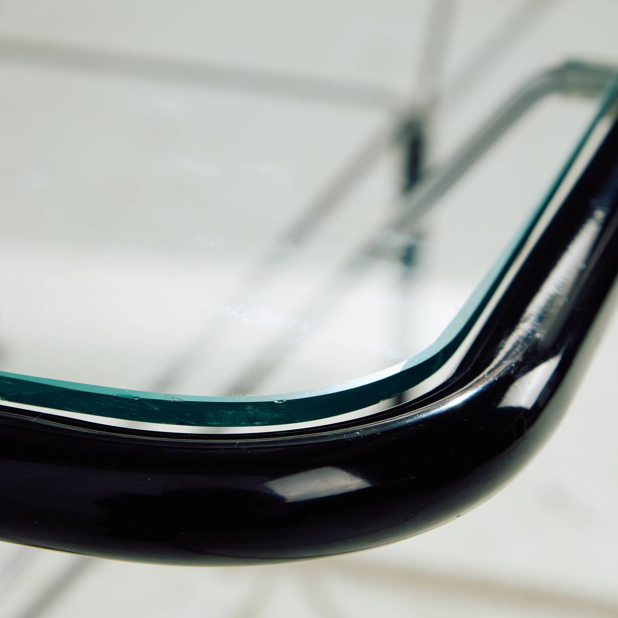 MK10078 Metal and glass coffee table by Niels Bendtsen