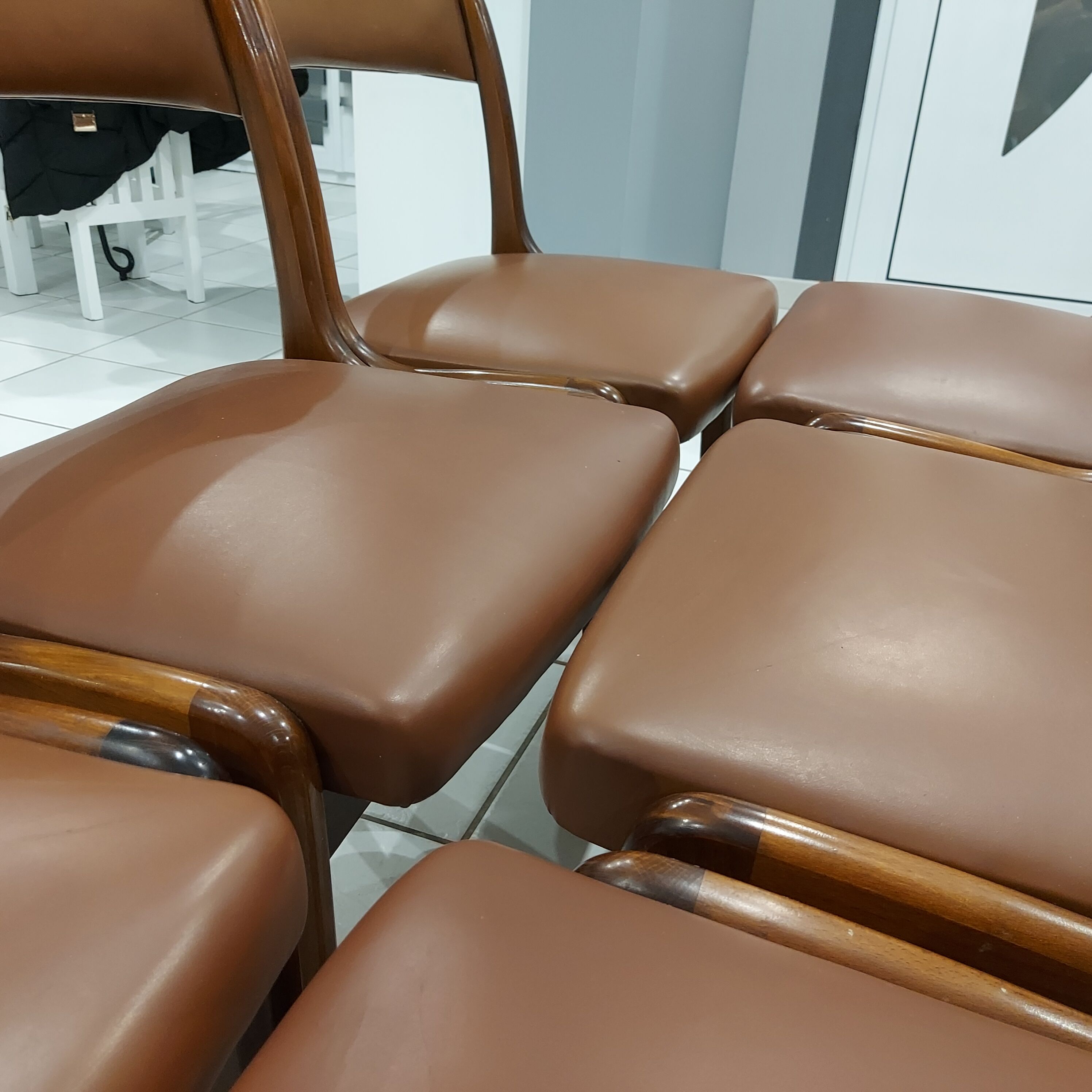 Suite of 6 chairs model gondola house baumann vintage 1970
