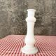 Bougeoir en opaline blanc