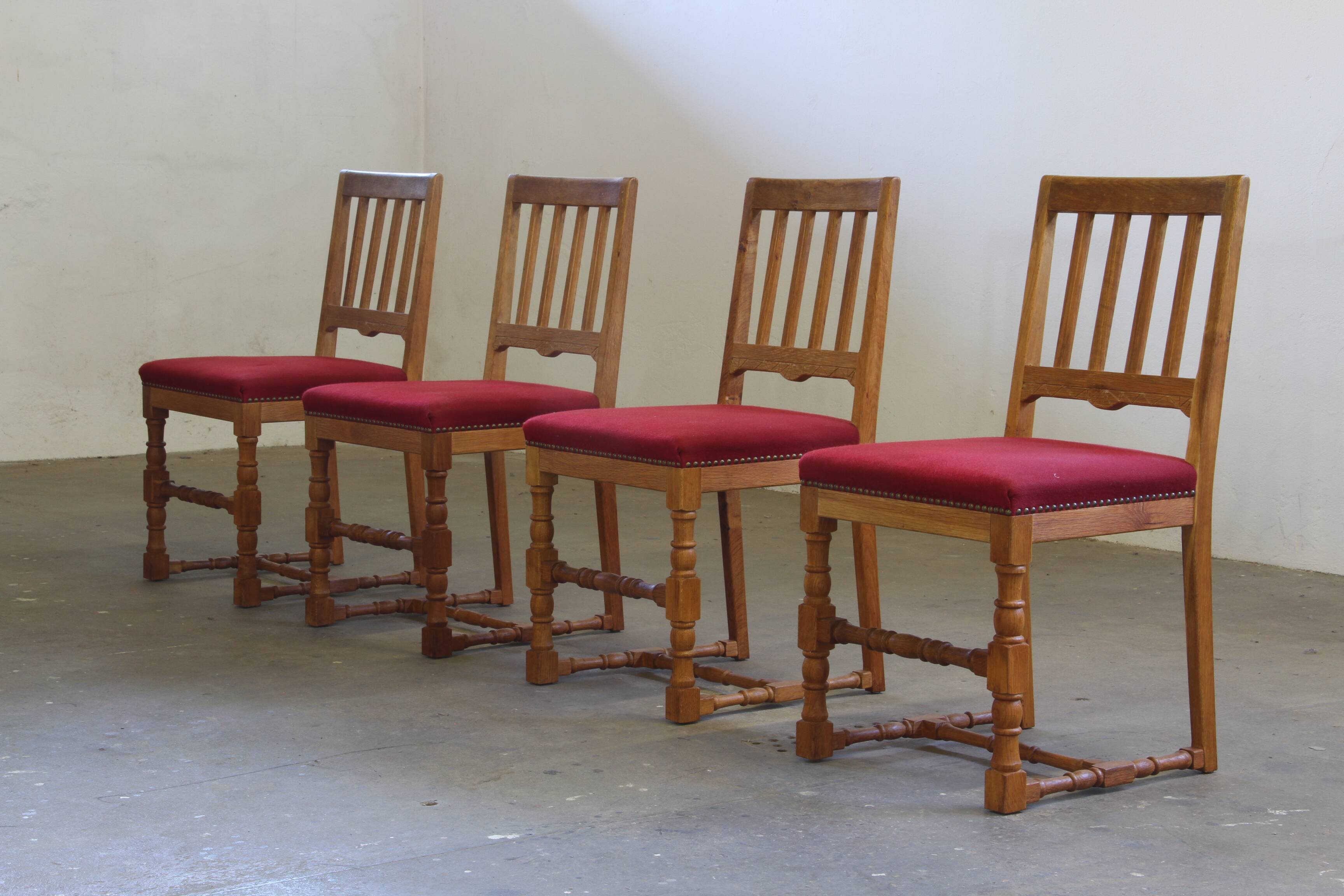 Vintage 1940s/50s Solid Oak Danish Farmhouse Chairs, Baroque style set of 4